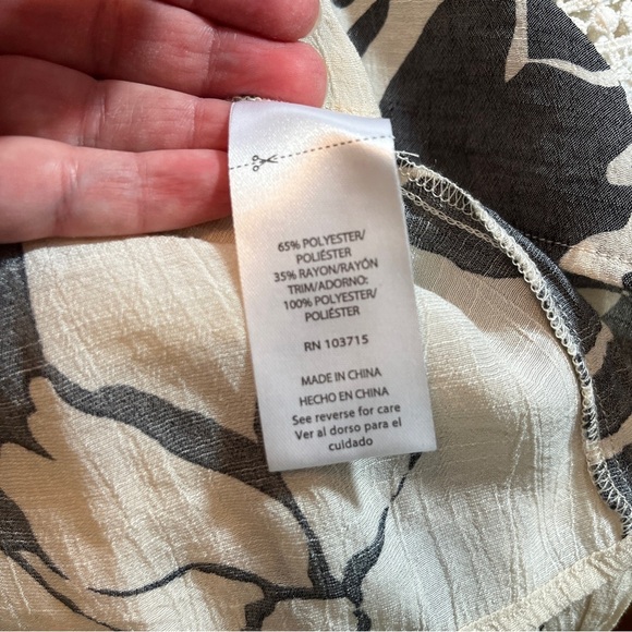 Zac & Rachel Boho Cottagecore Black and Cream Floral Blouse Crochet Details L - Picture 8 of 9
